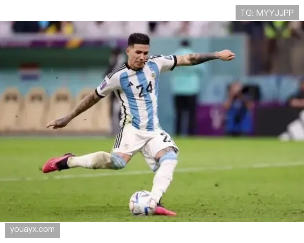 大罗角色转型：盘带突破压制防线如何提升其锋线活跃度