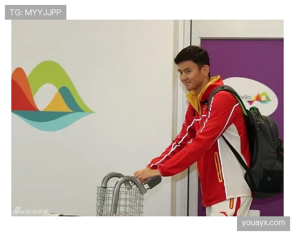 宁泽涛下班照一出，赛场硬汉秒变贵公子，我的银行卡已经默默退圈